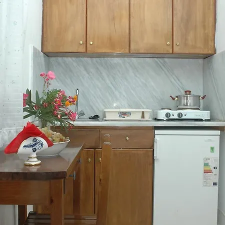 Andreas Apartament Mpoukaris